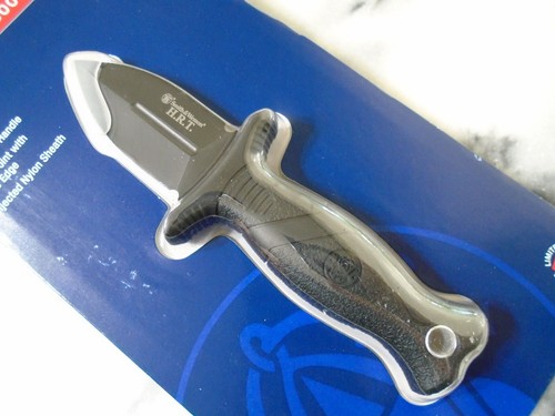 Smith & Wesson HRT Covert Mini Dagger Necklace/Boot Knife Black Fixed Blade New - Picture 7 of 16