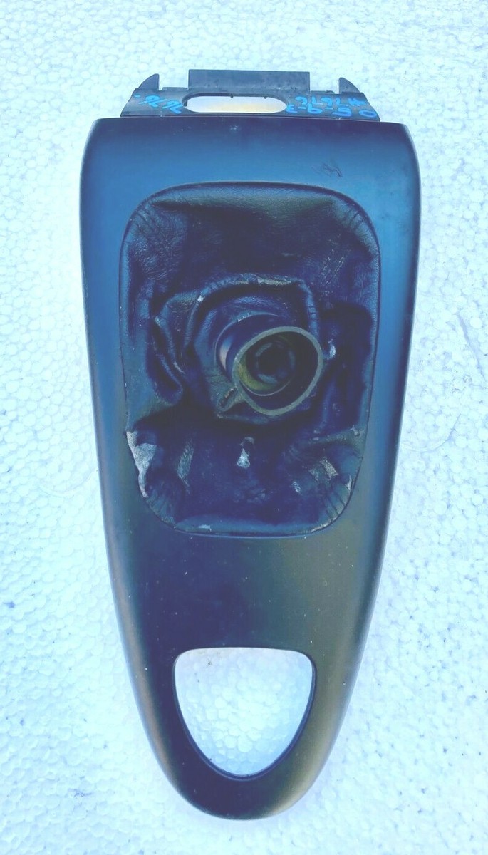 2005 9-3 Manual Transmission Shifter Boot And Bezel 12786710