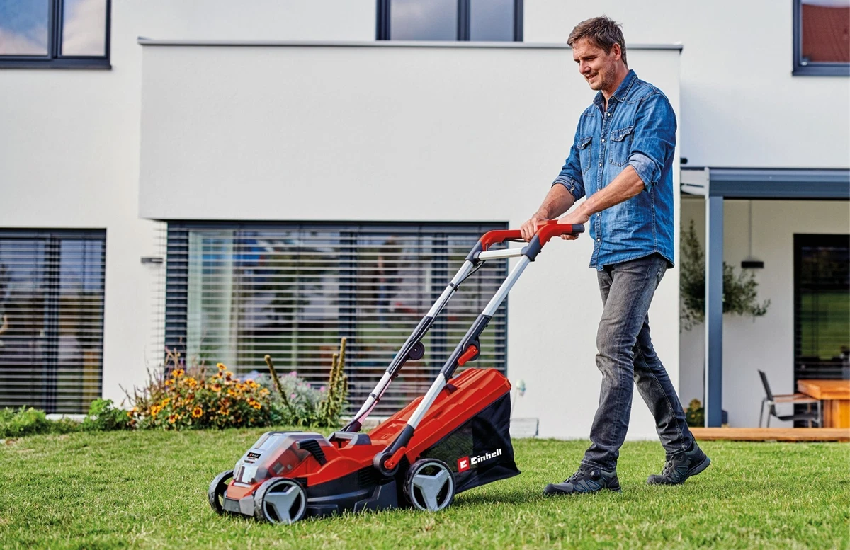 Einhell Cordless Lawnmower 34cm Cutting Width 36V With 2x Battery