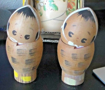 kokeshi wooden dolls
