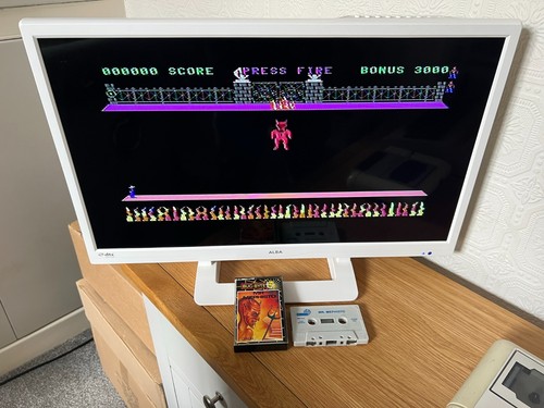 Bug-Byte Mr Mephisto Commodore 64 - Rare & Working -👽👾Retro Gift Idea👾👽 - Afbeelding 18 van 24