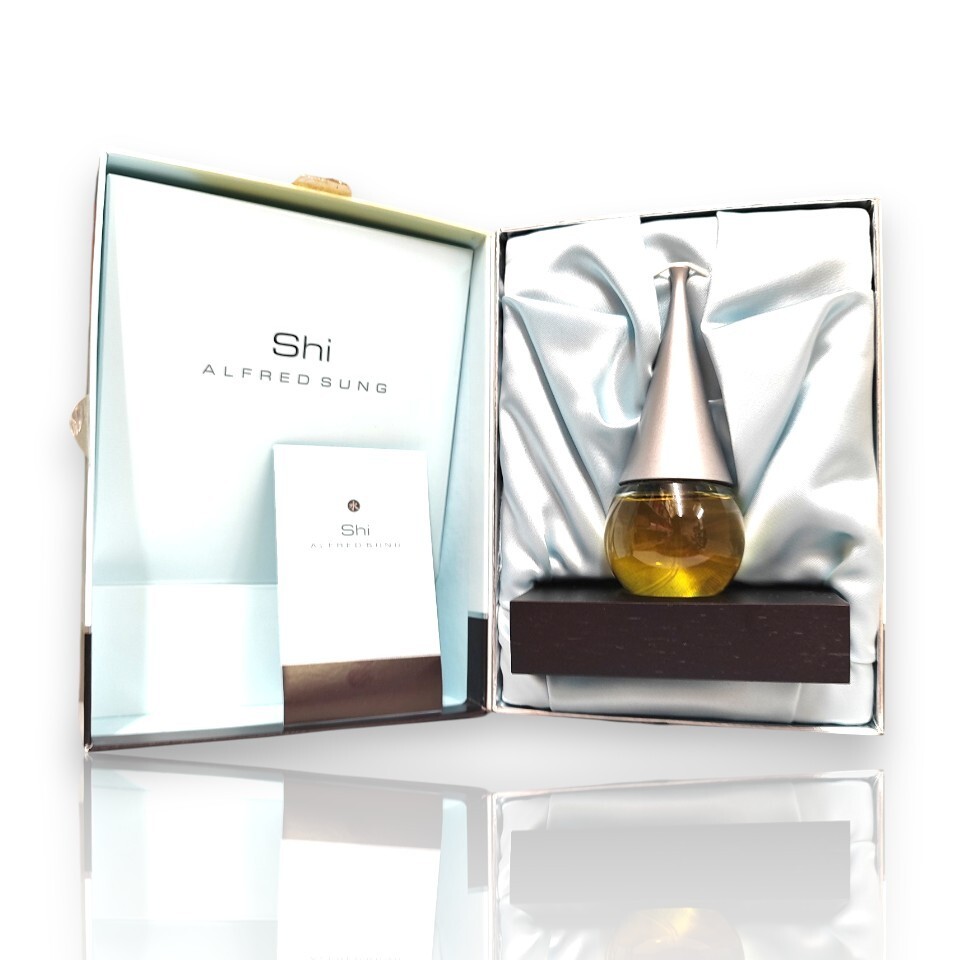 Alfred Sung Shi Parfum 20ml Pure Perfume Bottle for
