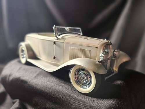 GMP 1932 Ford Convertible Real Steel #3 1:18 Scale Inv. #2299 - Picture 6 of 7