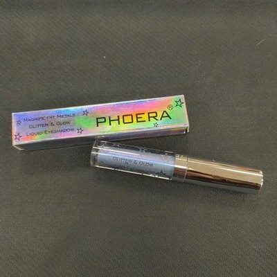 Liquid eye shadow