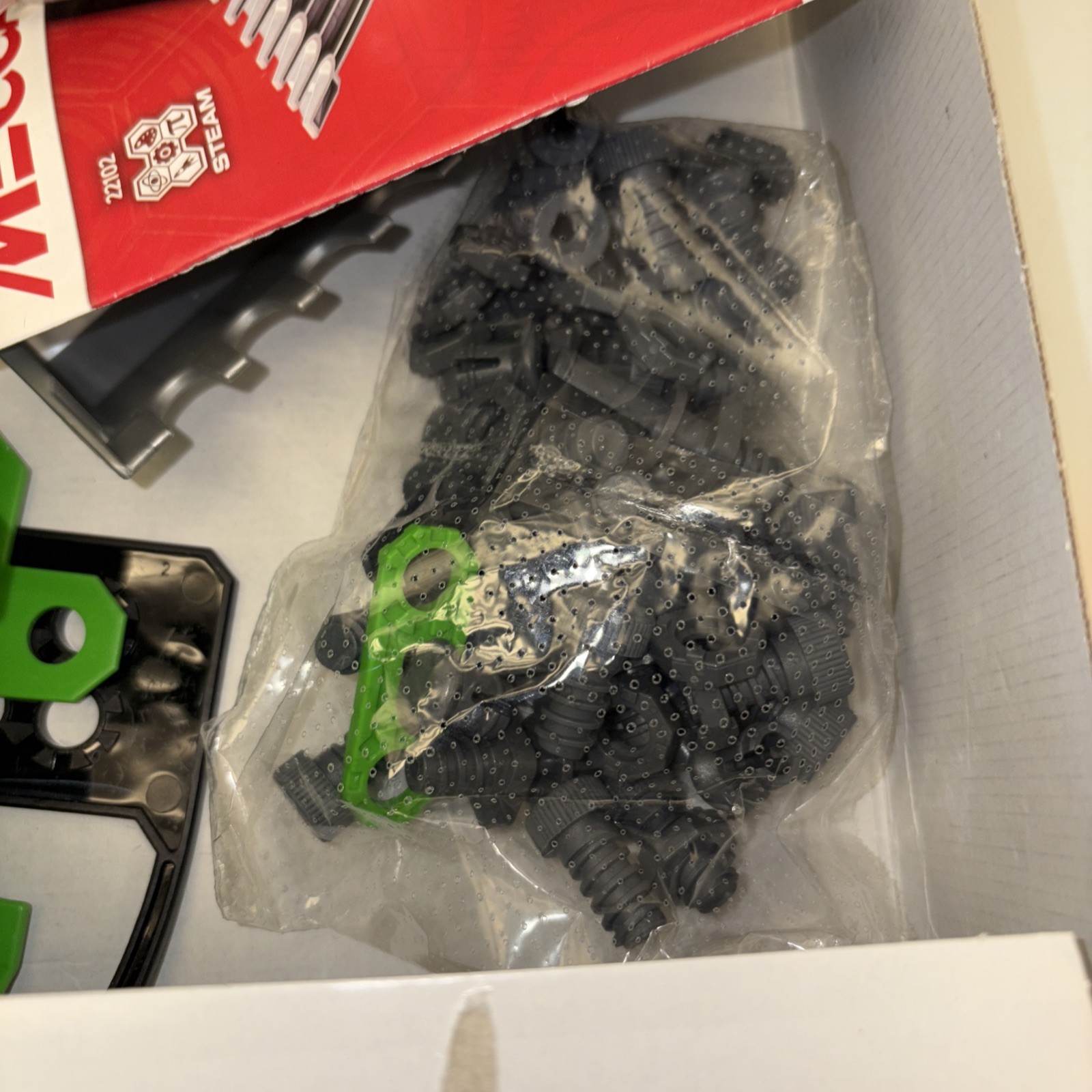 Meccano Junior, Front Loader Tractor 22102 Open Damaged Box Contents New