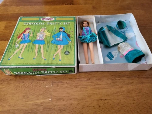 New ListingVintage Barbie Skipper Perfectly Pretty Set Sears Exclusive Gift Set RARE
