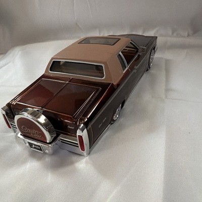 Jada Toys Street Low 1985 Cadillac Brougham Lowrider Diecast 1/24