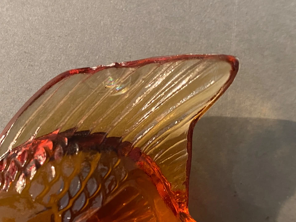 ADORABLE PETIT POISSON EN CRISTAL COULEUR ORANGÉE LALIQUE - Photo 2/4