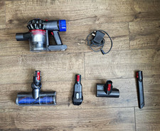 Dyson V7 / SV11 Cordless Stick Vacuum Bagless 21.6V w/ Charger & Tools Set