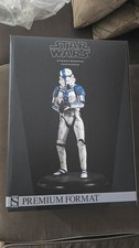 Sideshow Stormtrooper Commander Premium Forma...