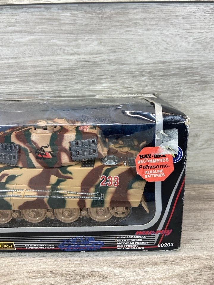 New Ray King Tiger Tank Diecast 1:32 Scale #60203 Battery Operated Sealed In Box - Image 3 of 4