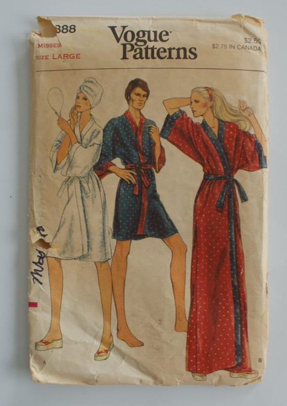 VOGUE #8888 MISSES' SIZE L 16-18 LOOSE-FITTING FRONT WRAP BATH ROBE PATTERN