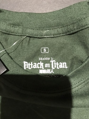 Camiseta verde Attack on Titan Survey Corps Wings of Freedom talla pequeña NUEVA - Imagen 4 de 5