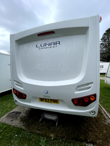 LUNAR CONQUEST 462 2 BERTH CARAVAN 2017 COMPLETE WITH LOADS OF EXTRAS, FOR SALE - Picture 4 of 16