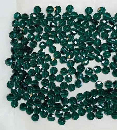 Swarovski® Mini Round Crystal Beads #5052 - 6mm - EMERALD - Factory Package - Picture 4 of 12