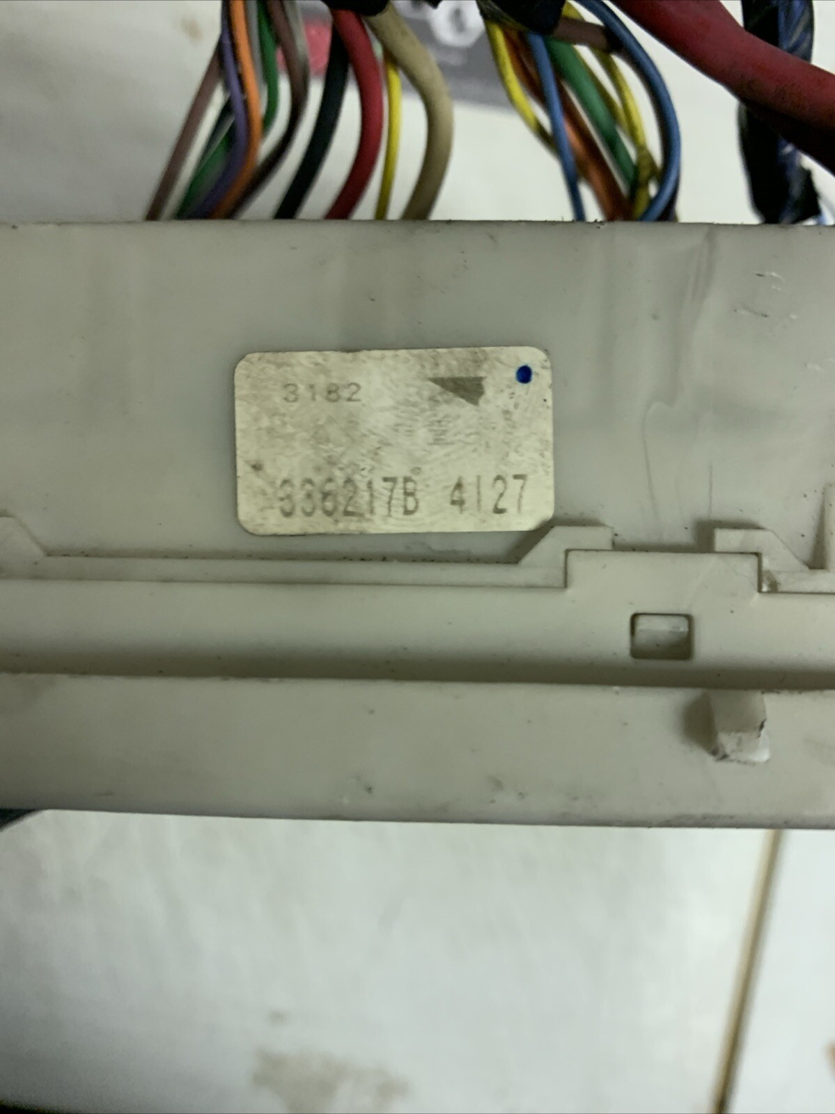 Renault Clio MK3 Modus engine compartment fuse box UPC 336217B for  