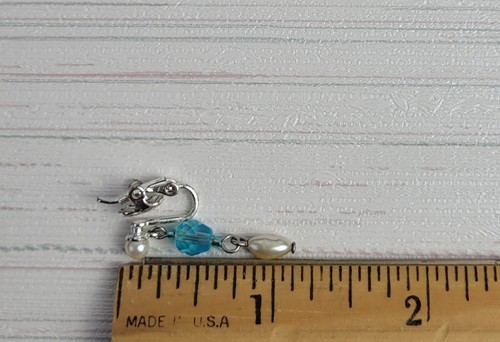 Vtg Marvella SilverTone Faux Pearl Blue Faceted Bead Clip Dangle Drop Earrings - Picture 5 of 6