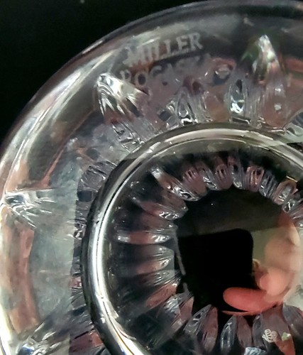 Miller Rogaska SOHO Pattern Clear Crystal Flared 5" Bud Vase READ - Picture 13 of 14