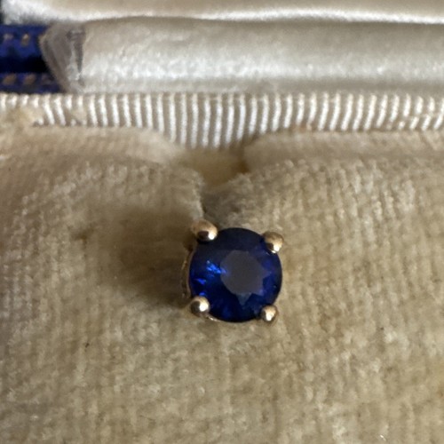 10ct 417 Yellow Gold Blue Sapphire Gemstone Stud Earrings 9ct Butterfly Backs - Picture 3 of 9