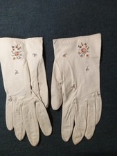 Vintage Womens White Gloves Size M