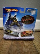NIB Hot Wheels 2004 DC & WB Dual Pack Batman Vs Scarecrow.