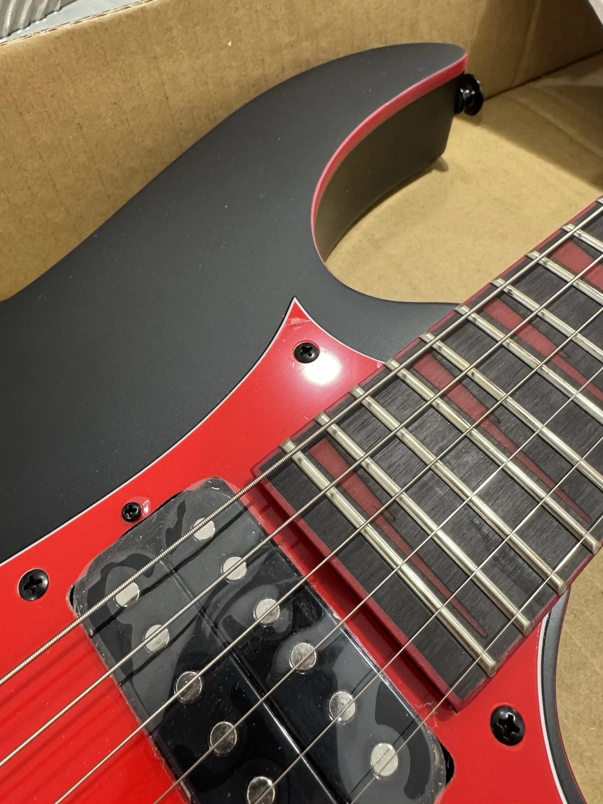 Ibanez GIO Series GRG131DX-BKF Electric Guitar Black Red New But Slight Damage 4
