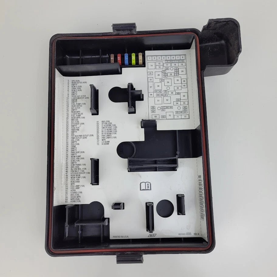 Chevrolet HHR 2006-2008 debajo del capó relé de fusibles tapa cubierta negra OEM Foto 3 de 3