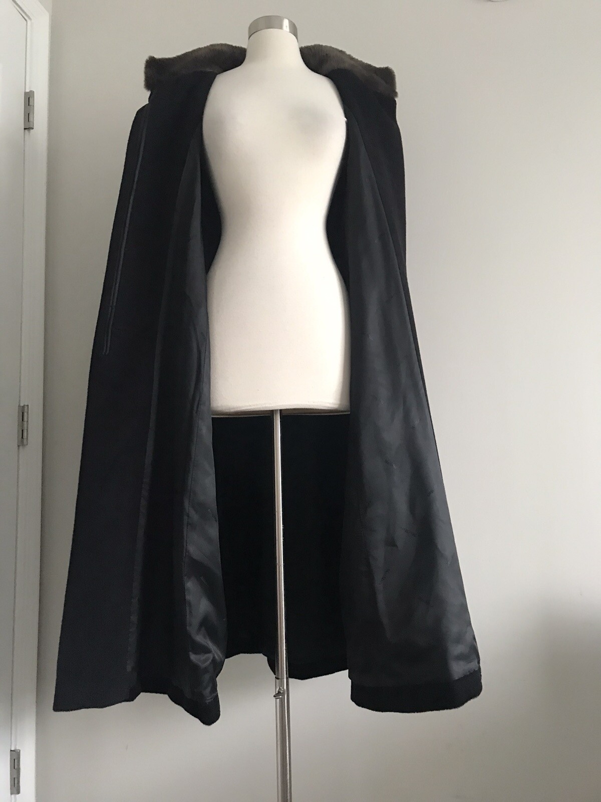 MaxMara LANA VIRGIN WOOL CASHMERE BUTTON UP POCKETS LINED COAT SIZE 8