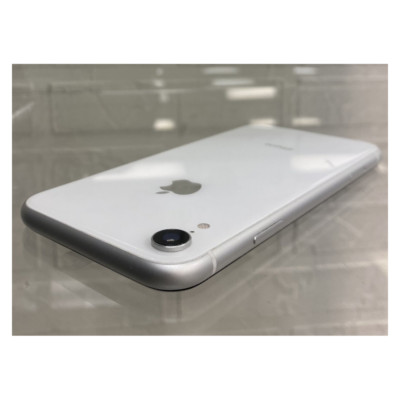 Apple iPhone XR Red / White 64GB A1984 LTE GSM CDMA Verizon Unlocked   Good