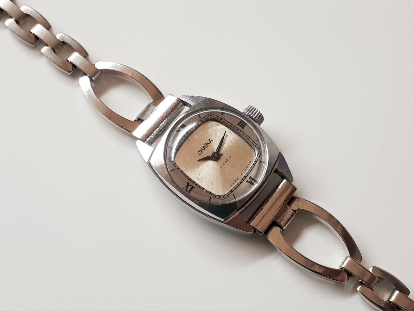 Retro Vintage CHAIKA USSR Hand-Winding Mechanical Women's Watch Uhr