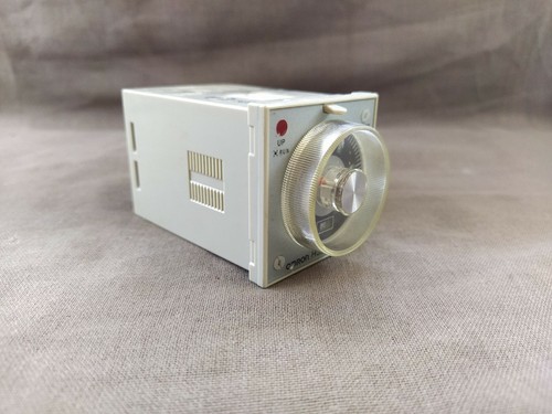 Omron H3BA-305 Timer 24VDC - Picture 8 of 9
