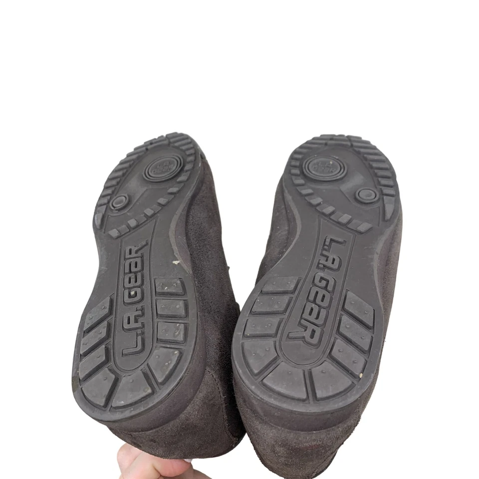 复古 90 年代女式 6.5 码棕色和黑色麂皮绒 LA Gear Chukka 靴子时尚 — 第 3/4 张图片