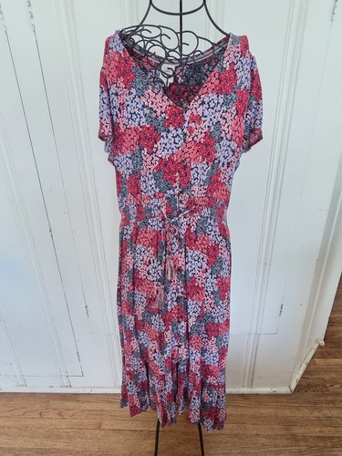 Knox Rose Large Floral short sleeve elastic waist crinkle midi dress tasseled - Picture 2 of 14
