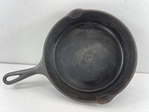 Wagner Ware Sidney O Cast Iron Skillet #8 (1058C)