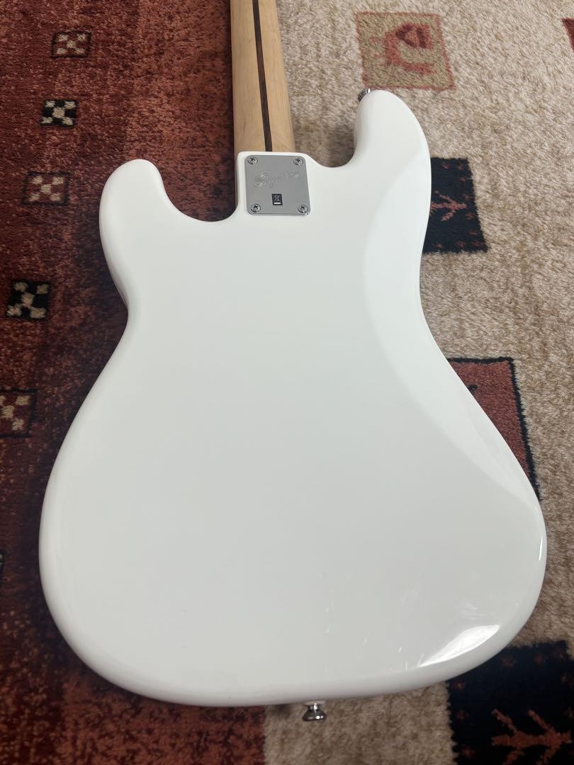 Squier by Fender Precision Bass エレキベース 白 mt0118050_m.jpg