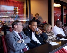 8x10 President Barack Obama watches 2009 MLB All-Star Game with Bud Selig Photo