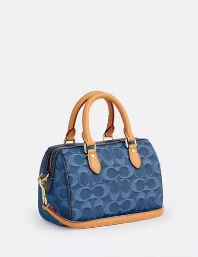 NUEVO CON ETIQUETAS COACH Mini Rowan Bandolera Firma Denim Logo Bolso de Mano CDQ36 - Imagen 4 de 9