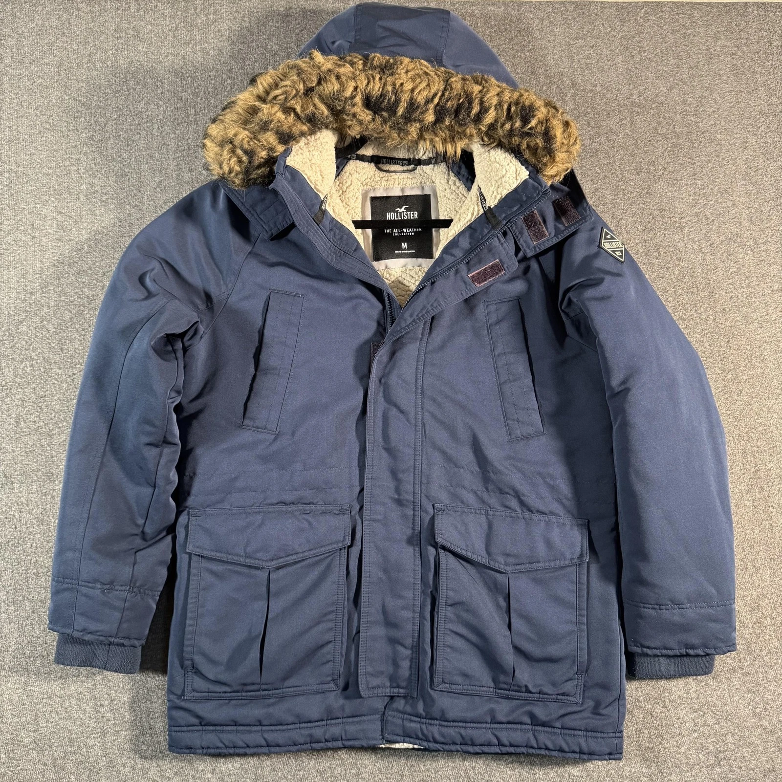 Hollister All-Weather Jacket Mens Medium Navy Sherpa Lined Fur Hood Abercrombie