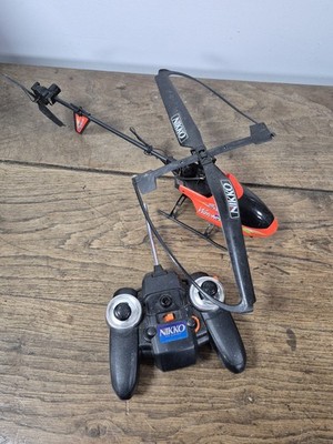 Ferngesteuerter Hubschrauber Nikko (funktioniert nicht)
