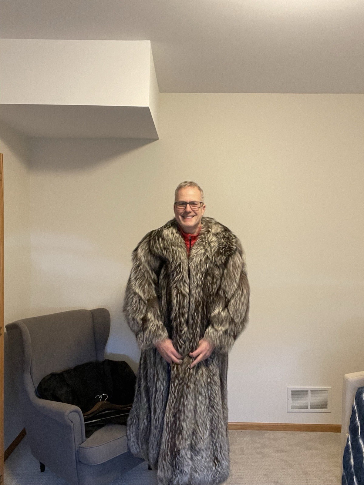 Dramatic Full-Length Silver Fox Bat Wing Coat – 5… - image 6