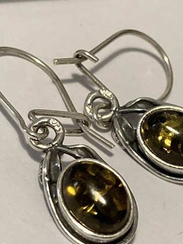 Vintage Sterling Silver Dainty Amber Drop Earrings (2.18g) - Picture 4 of 13