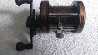 Shakespeare Neptune 2903-300 Multiplier Fishing Reel WITH LEVEL WIND
