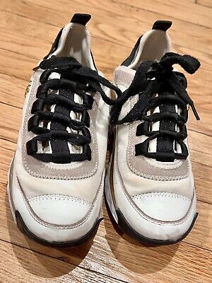 Size 5.5 - Chanel Velvet Calfskin & Mixed Fibers Sneaker Size 5.5 - Chanel Velvet Calfskin & Mixed Fibers Sneaker