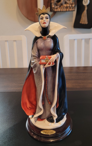 Disney Giuseppe Armani Snow White The Evil Queen 2000 Figurine Statue 1510C - Picture 2 of 24