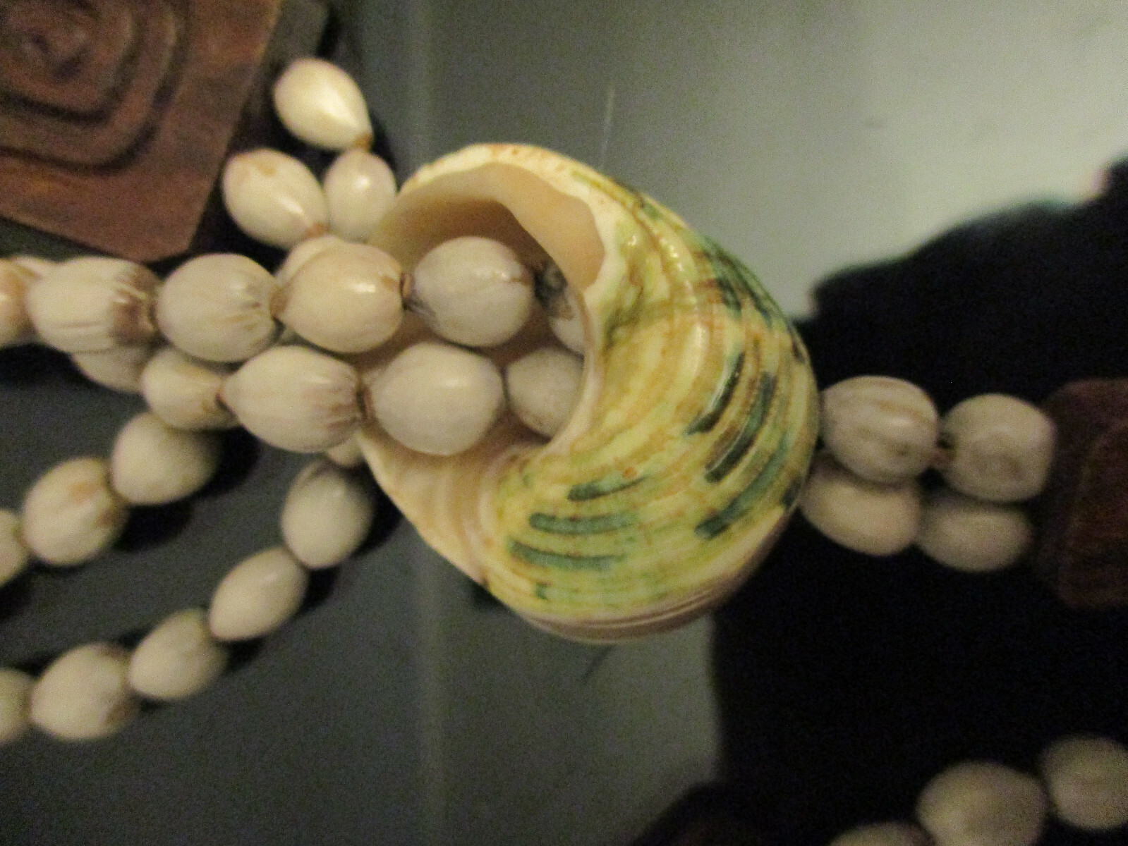 Vintage Mod Retro Statement Large Seashell Wood S… - image 5