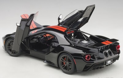AUTOART 72945 1:18 FORD GT 2017 (SHADOW BLACK/ORANGE STRIPES