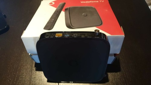 VODAFONE TV BOX 4K HD DECODER DVB-T2 WIFI CON TELECOMANDO - Foto 2 di 5