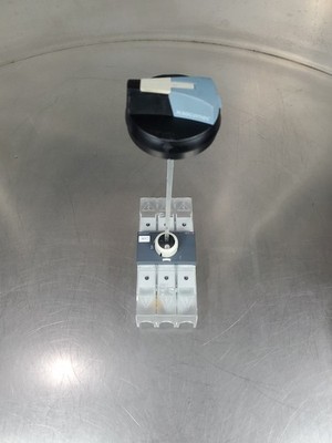 Socomec 22013003 SIRCO M30 Load Break Switch, 690V, 32A.                   4C-47