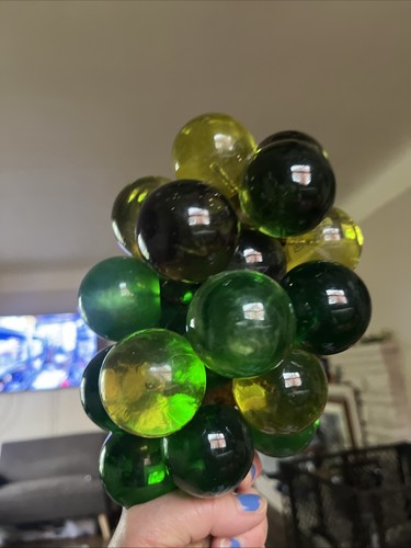 Large Lucite Green Grape Cluster on Driftwood 1960's Decor MCM Multi Tone READ..