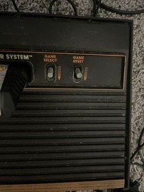 Atari 2600 Woodgrain Console With Extras Read Description